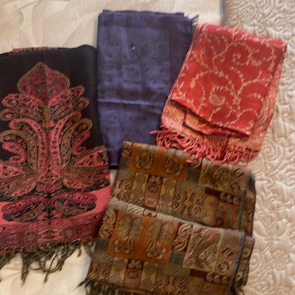 Beautiful strolls & scarf, cotton and woolen mix for coats jackets and sweaters - Picture 2 of 6